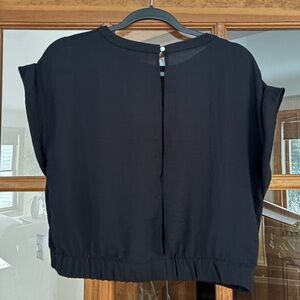 DKNY Jet Black Short-Sleeved Blouse w/ Elastic Hem - Size XS